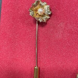 Stick pin - flower shape
